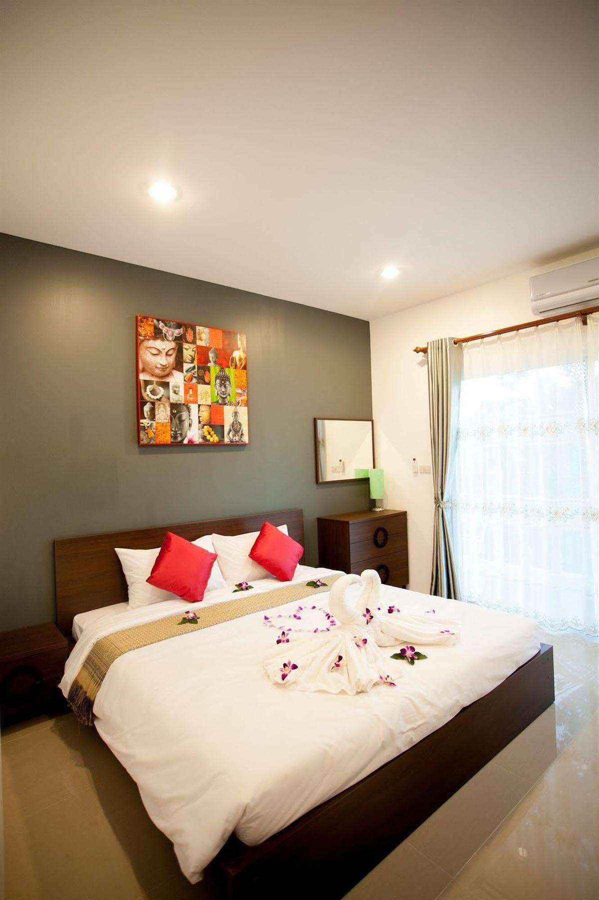 Lucky Lek Resort Rawai Exterior photo